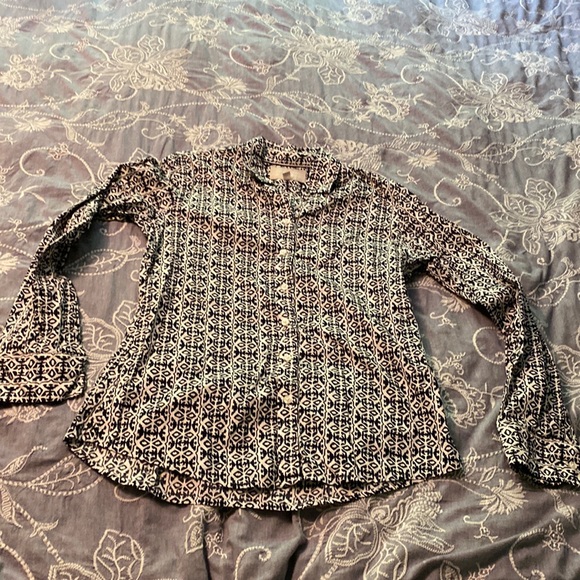 Banana Republic size small button down shirt, navy and white pattern. - Picture 1 of 4